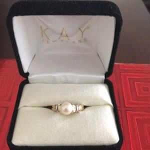 Pearl & Diamond Ring